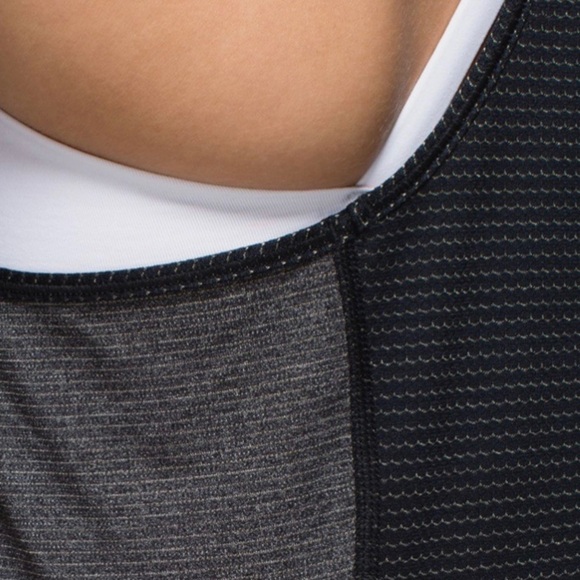 Lululemon Pedal To The Medal Singlet Tank Top, Black / Heathered‎ Black (Sz 4) - Picture 7 of 11